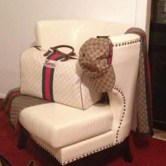 Authentic Gucci  Joy Duffel bag in pristine condition. designer# 189688-213048 - Picture 2 of 12